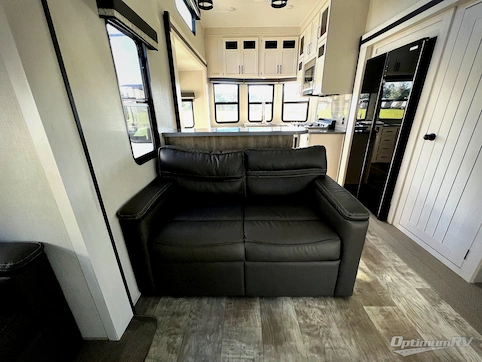 2025 Palomino Puma Destination 403LFT RV Photo 2