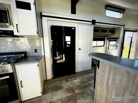 2025 Palomino Puma Destination 403LFT RV Photo 3