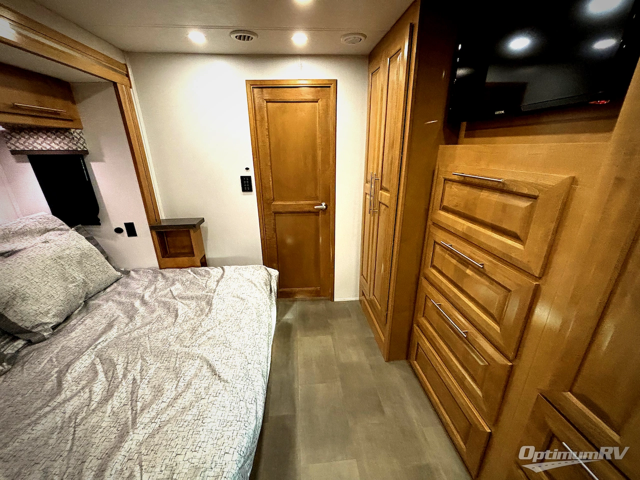 2023 Forest River Georgetown 7 Series 36D7 Photo 14