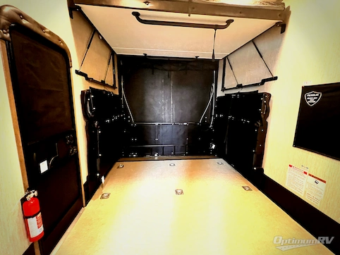 2021 Forest River Vengeance Rogue Armored 351A13 RV Photo 4