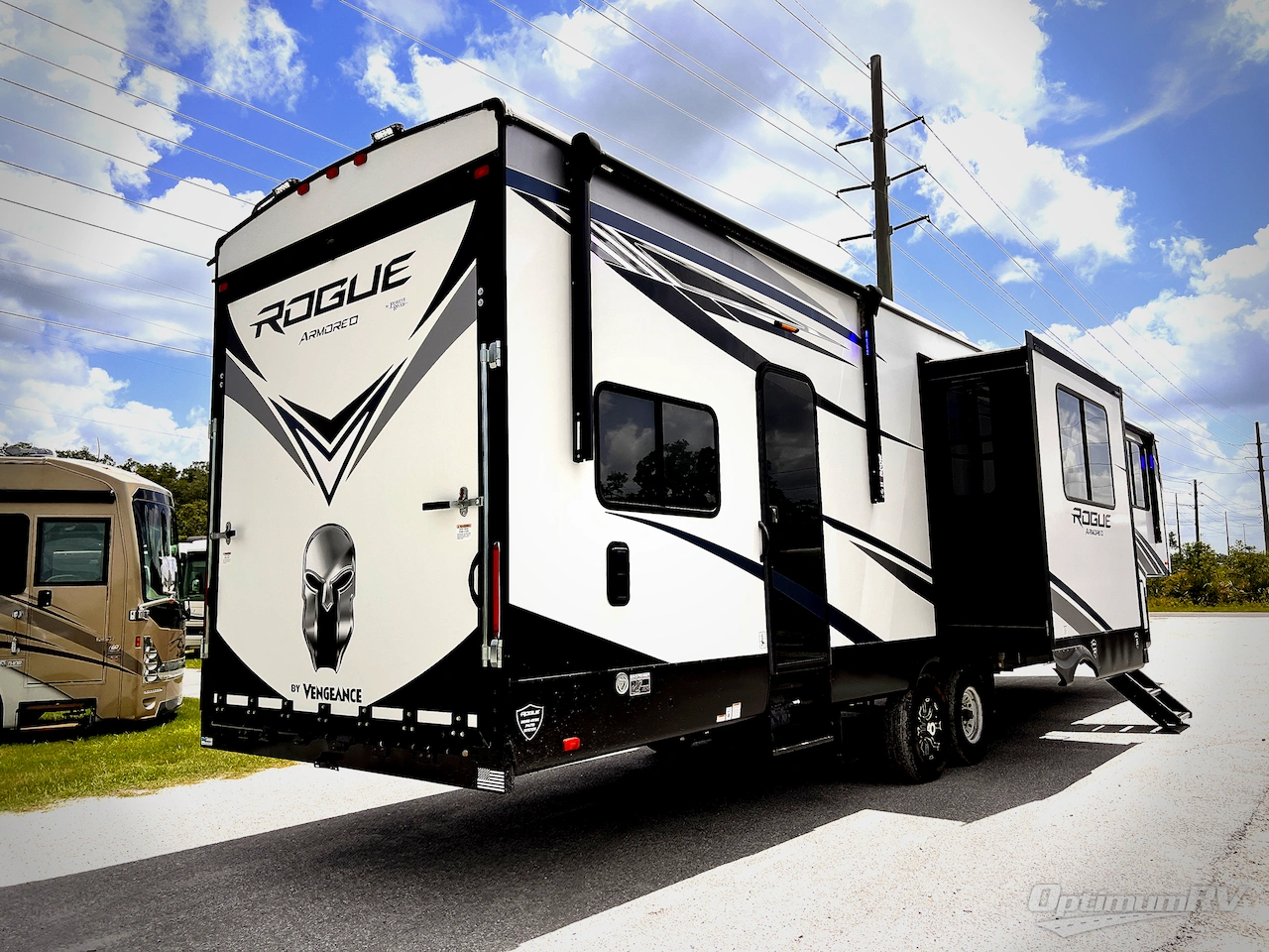 2021 Forest River Vengeance Rogue Armored 351A13 Photo 3