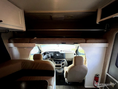 2018 Winnebago Minnie Winnie 22R RV Photo 2