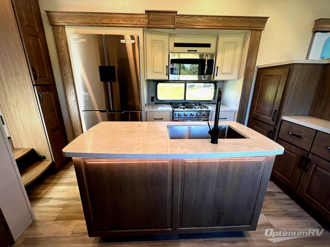 2023 Alliance Paradigm 385FL Photo 12