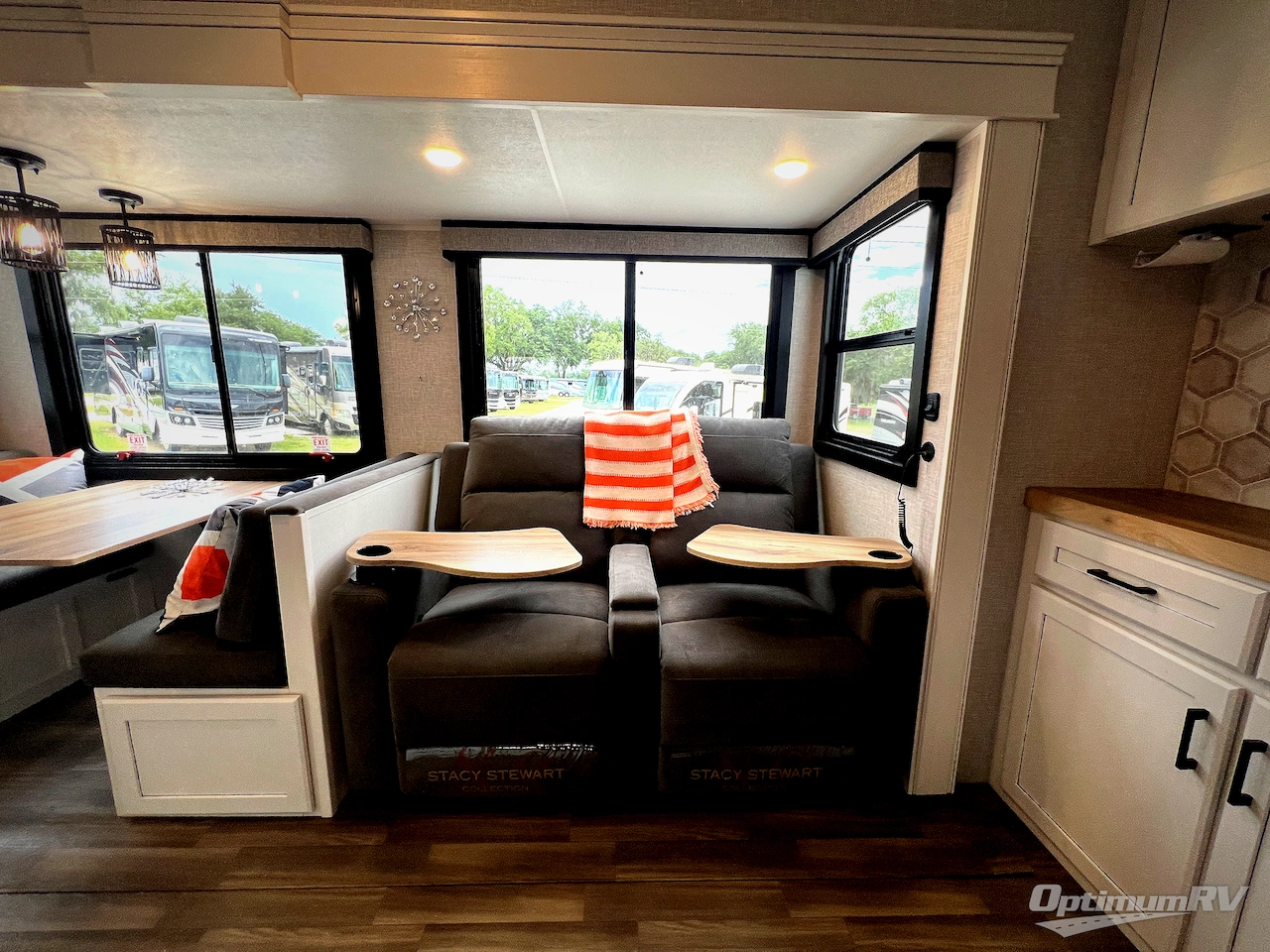 2025 Jayco Eagle HT 312BHOK Photo 6