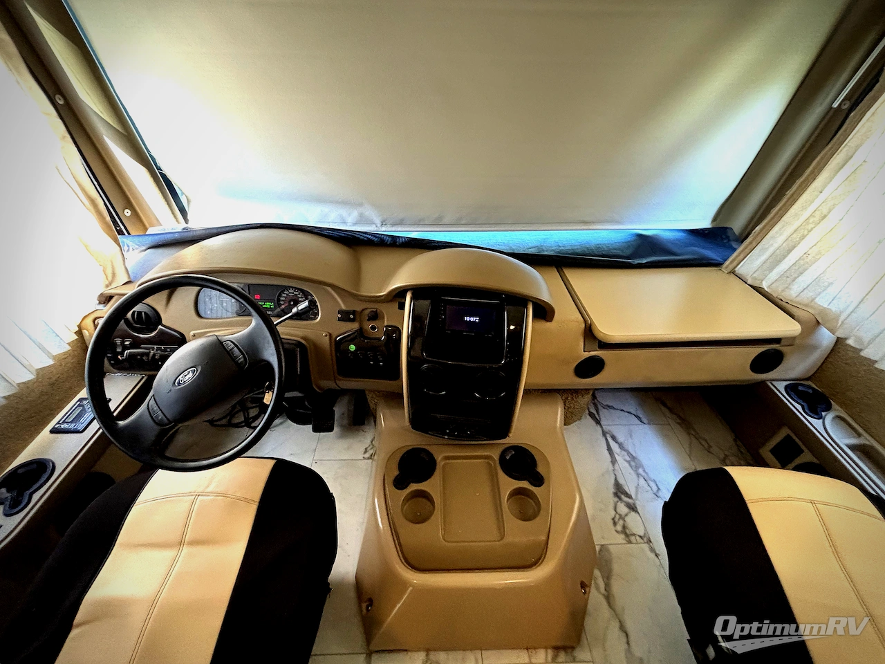 2014 Thor Challenger 37GT Photo 8