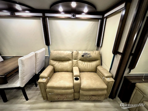 2021 Grand Design Solitude 310GK-R RV Photo 4