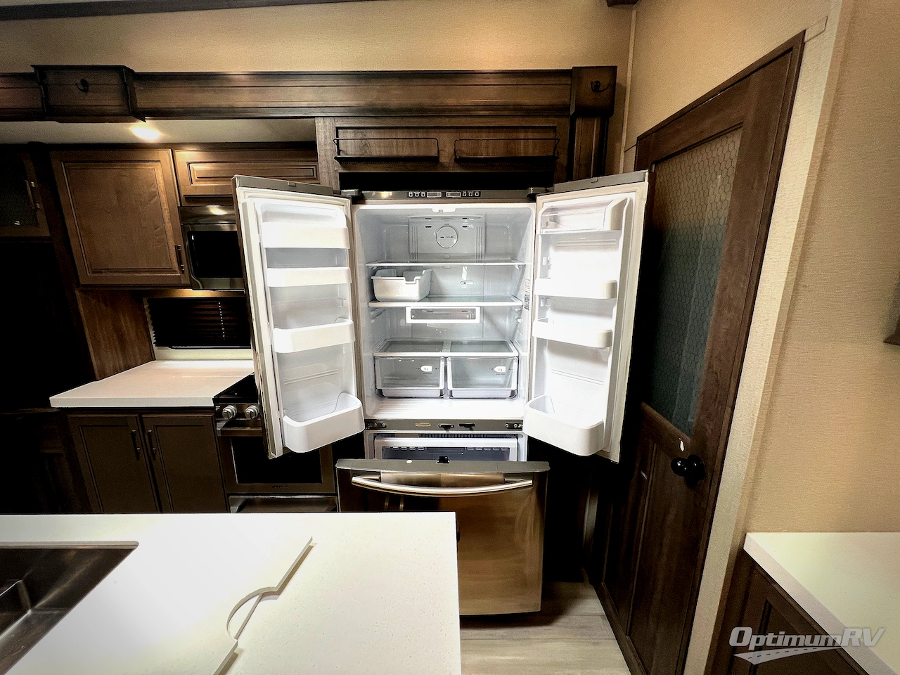 2021 Grand Design Solitude S-Class 2930RL Photo 14