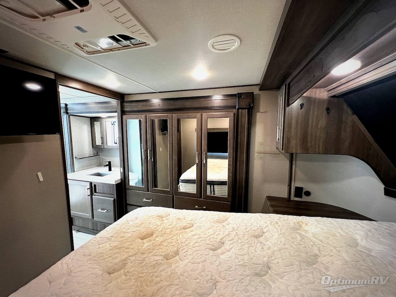 2021 Grand Design Solitude S-Class 2930RL Photo 23