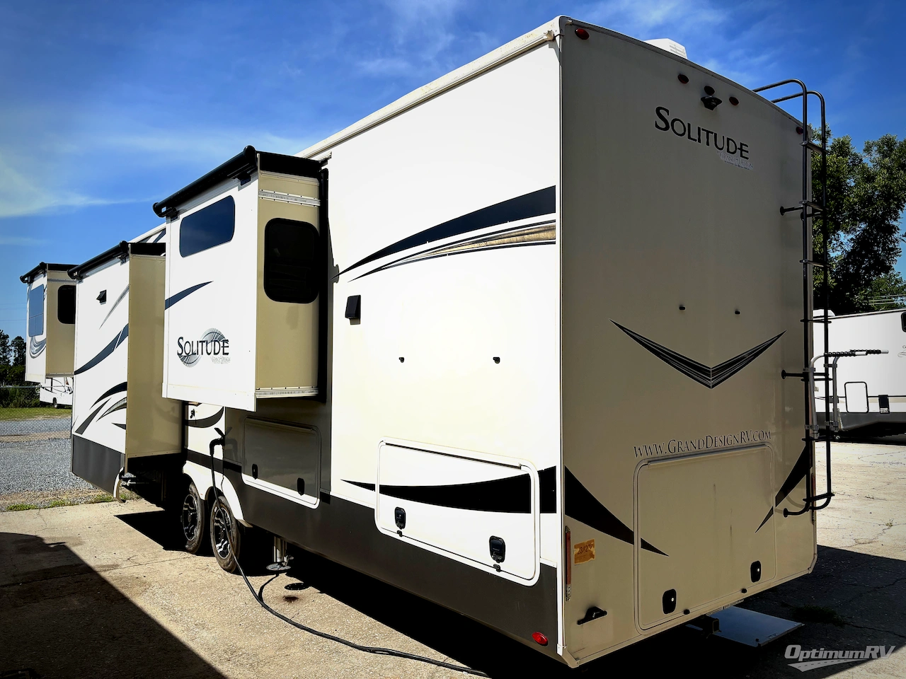 2021 Grand Design Solitude 380FL R Photo 2