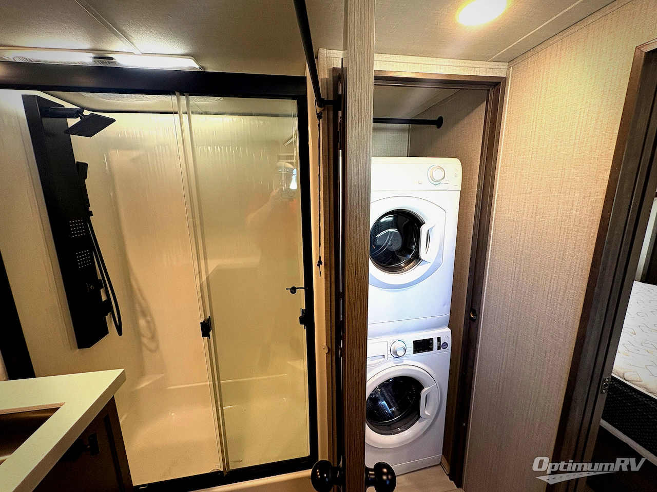 2021 Grand Design Solitude 380FL R Photo 16