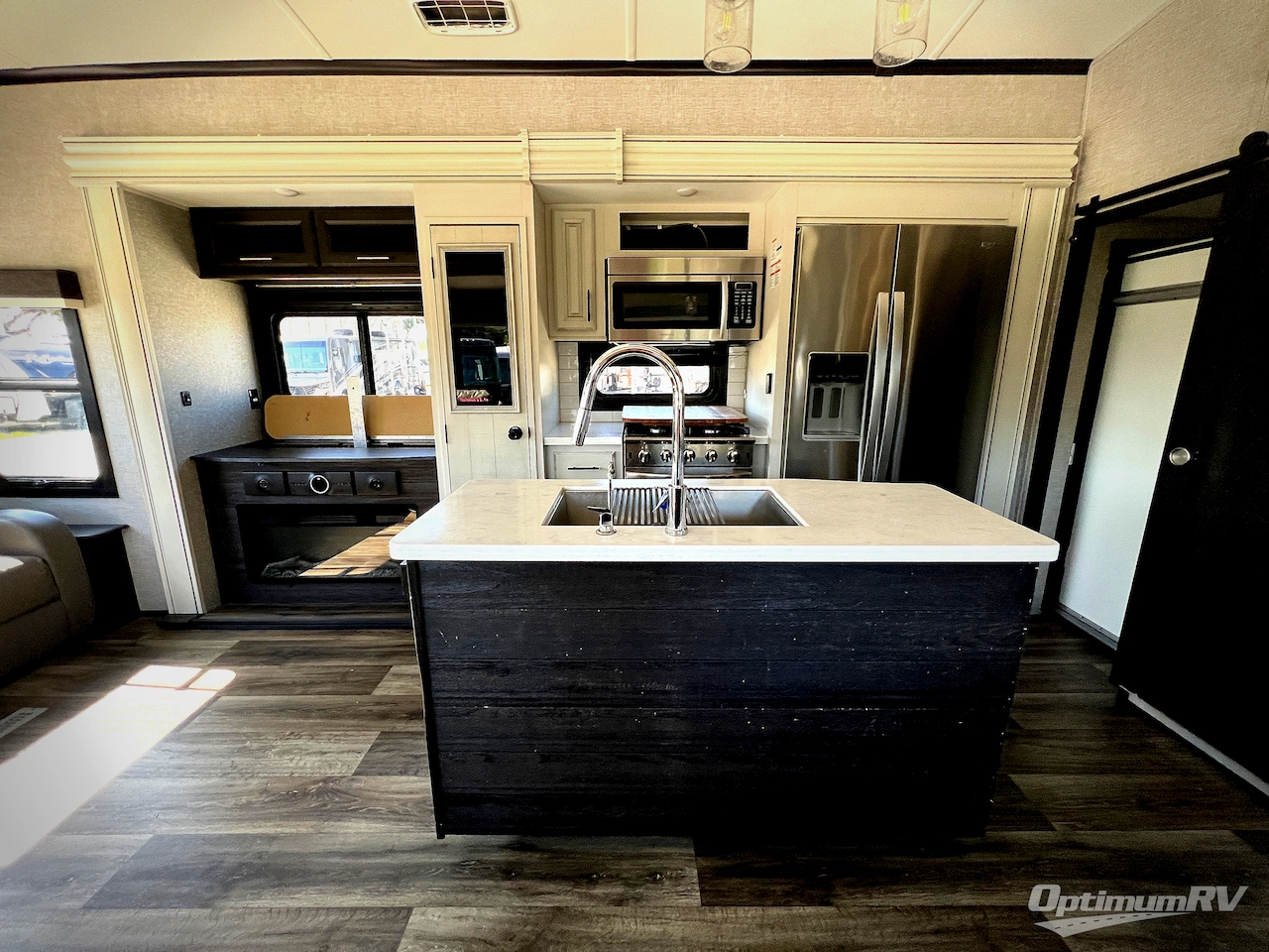 2022 Jayco North Point 377RLBH Photo 10