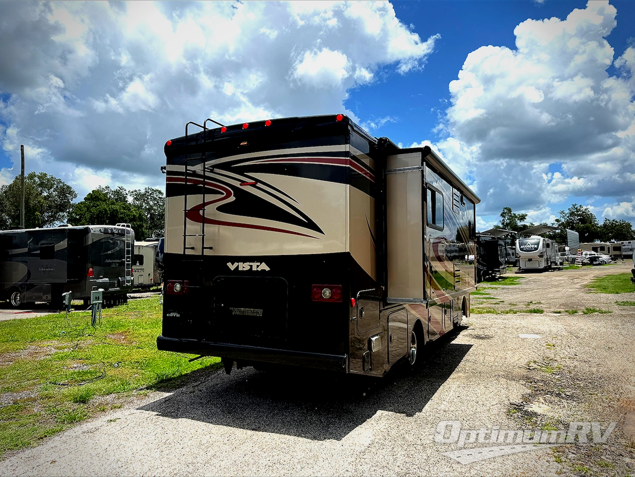 2015 Winnebago Vista 27N Photo 2