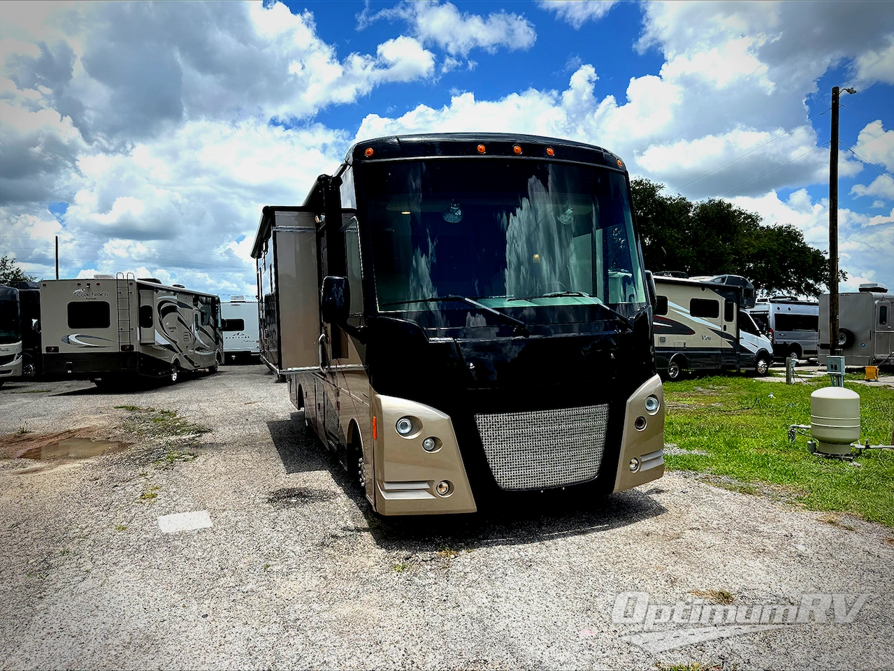 2015 Winnebago Vista 27N Photo 1