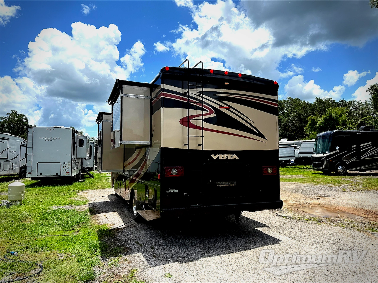 2015 Winnebago Vista 27N Photo 3