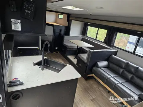 2022 Forest River Cherokee Grey Wolf 26DBH RV Photo 4