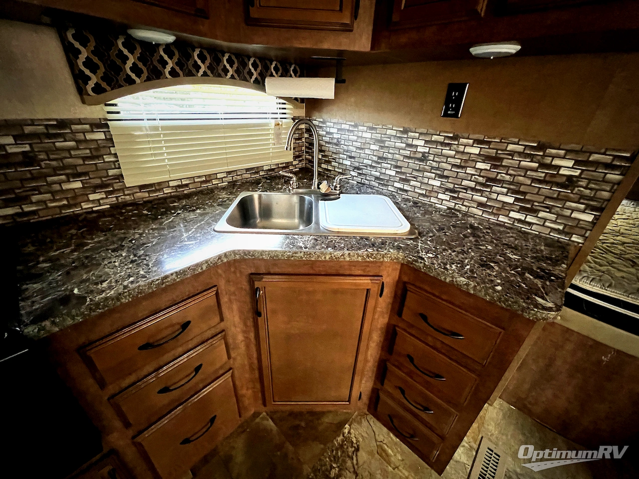 2017 Starcraft Solstice Super Lite 30DQS Photo 9