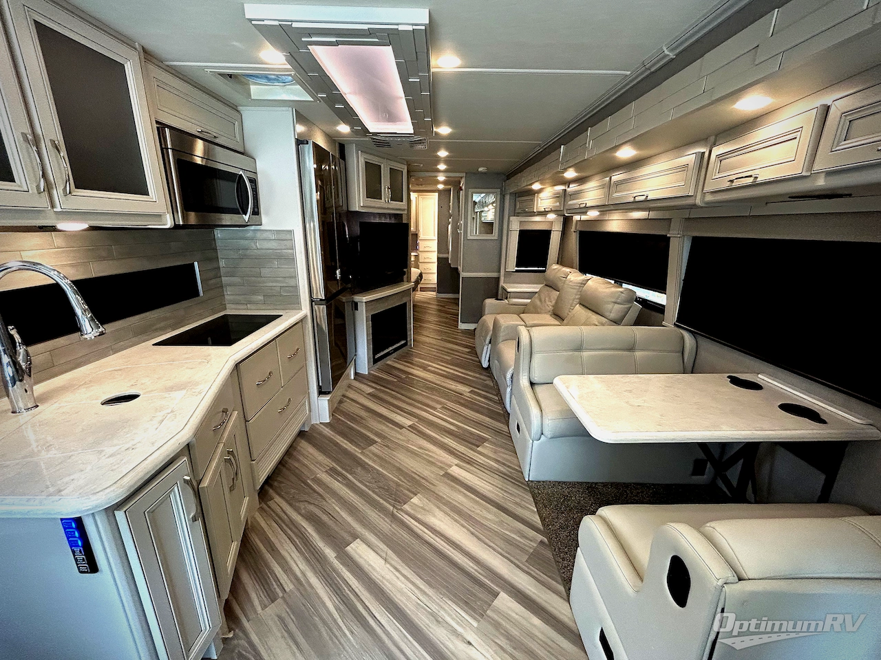 2022 Fleetwood Southwind 35K Photo 4
