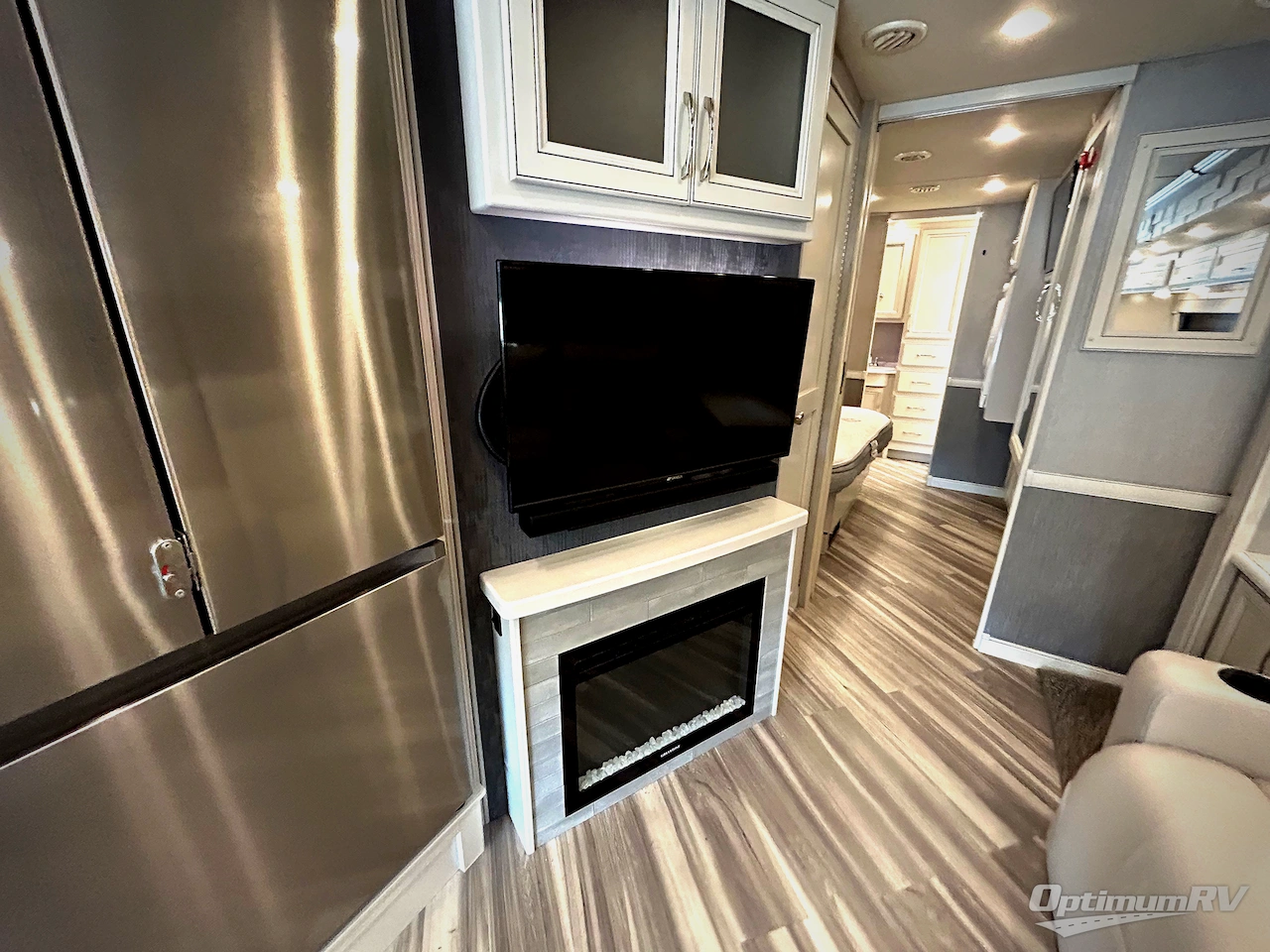2022 Fleetwood Southwind 35K Photo 14