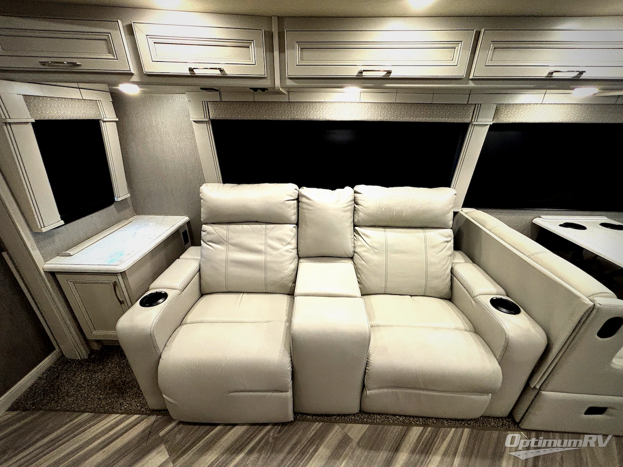 2022 Fleetwood Southwind 35K Photo 13