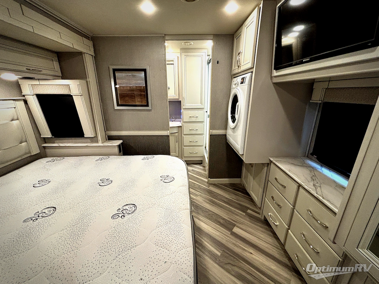 2022 Fleetwood Southwind 35K Photo 16