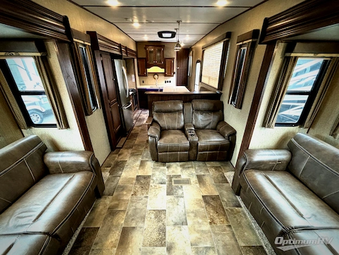 2017 Keystone Sprinter 353FWDEN RV Photo 3