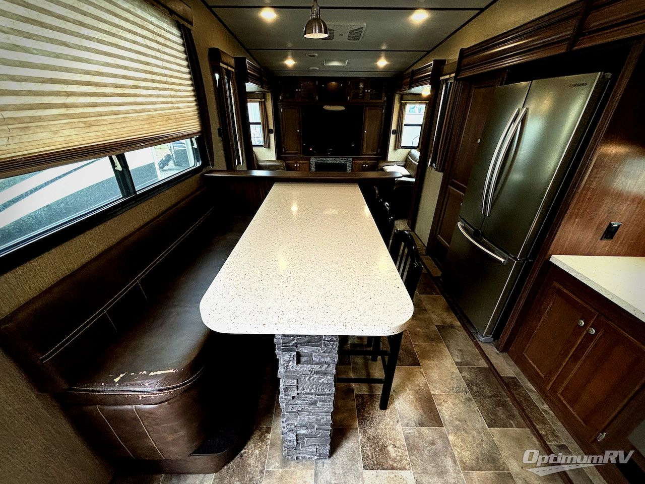 2017 Keystone Sprinter 353FWDEN Photo 4