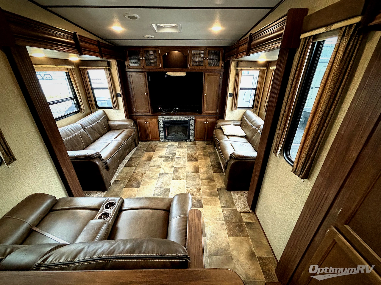 2017 Keystone Sprinter 353FWDEN Photo 8