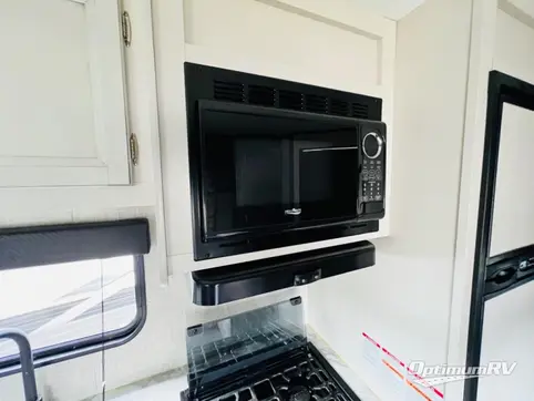 2022 Jayco Jay Flight SLX 224BH RV Photo 3
