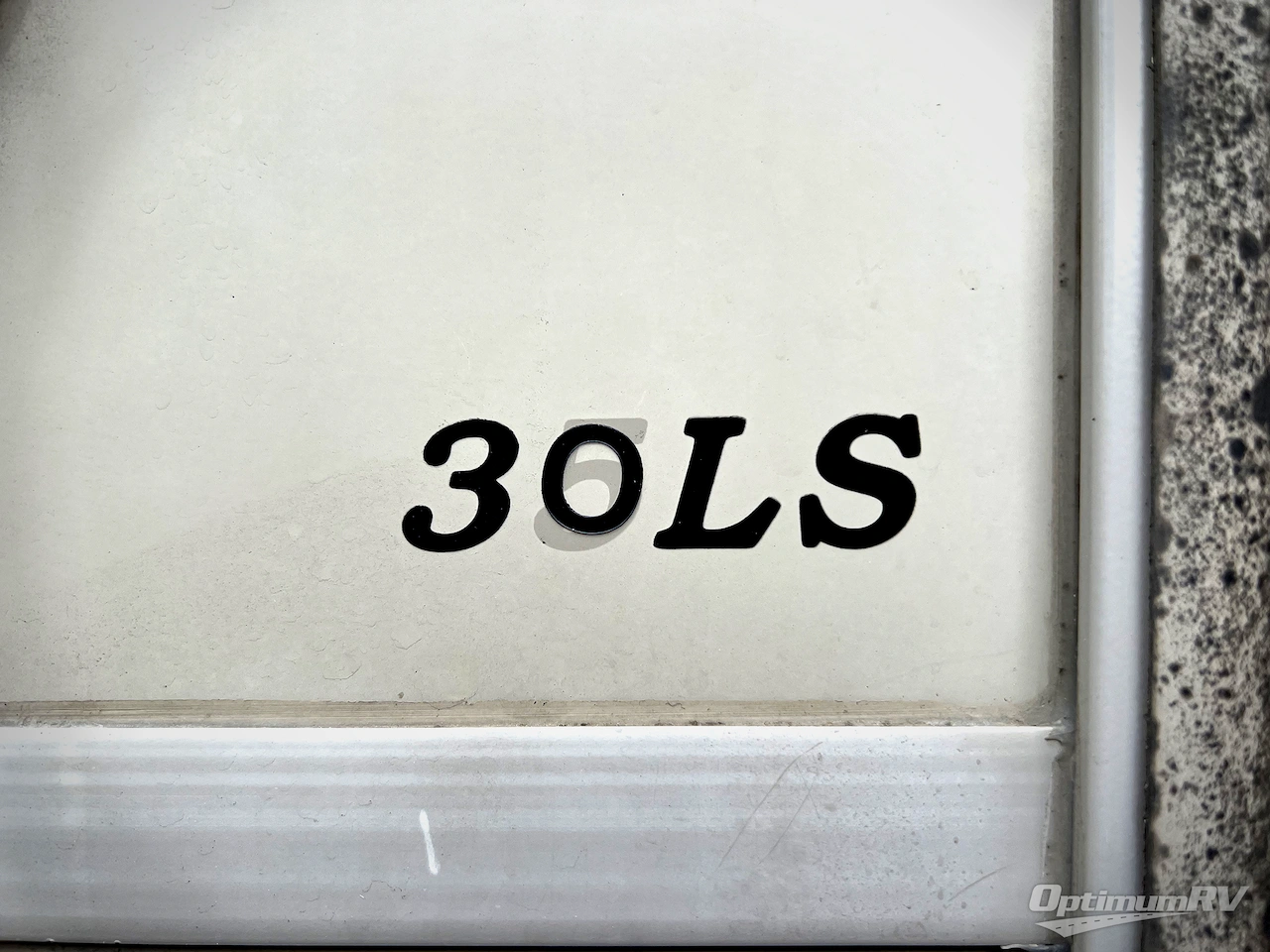 2016 Coachmen Mirada 35LS Photo 29