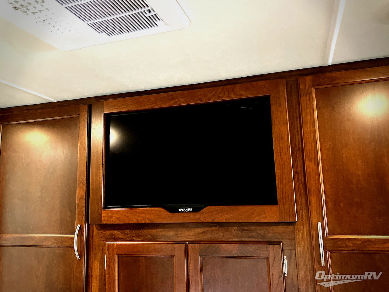 2016 Coachmen Mirada 35LS Photo 23