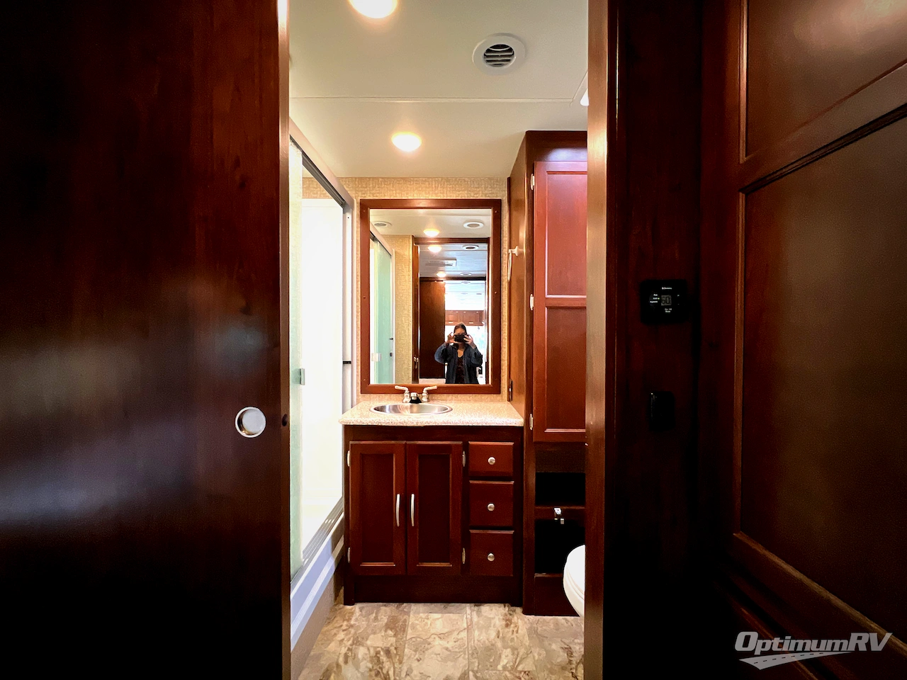 2016 Coachmen Mirada 35LS Photo 24