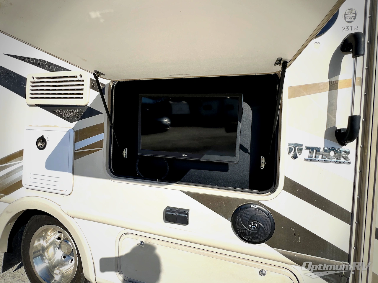 2017 Thor Compass 23TR Photo 4