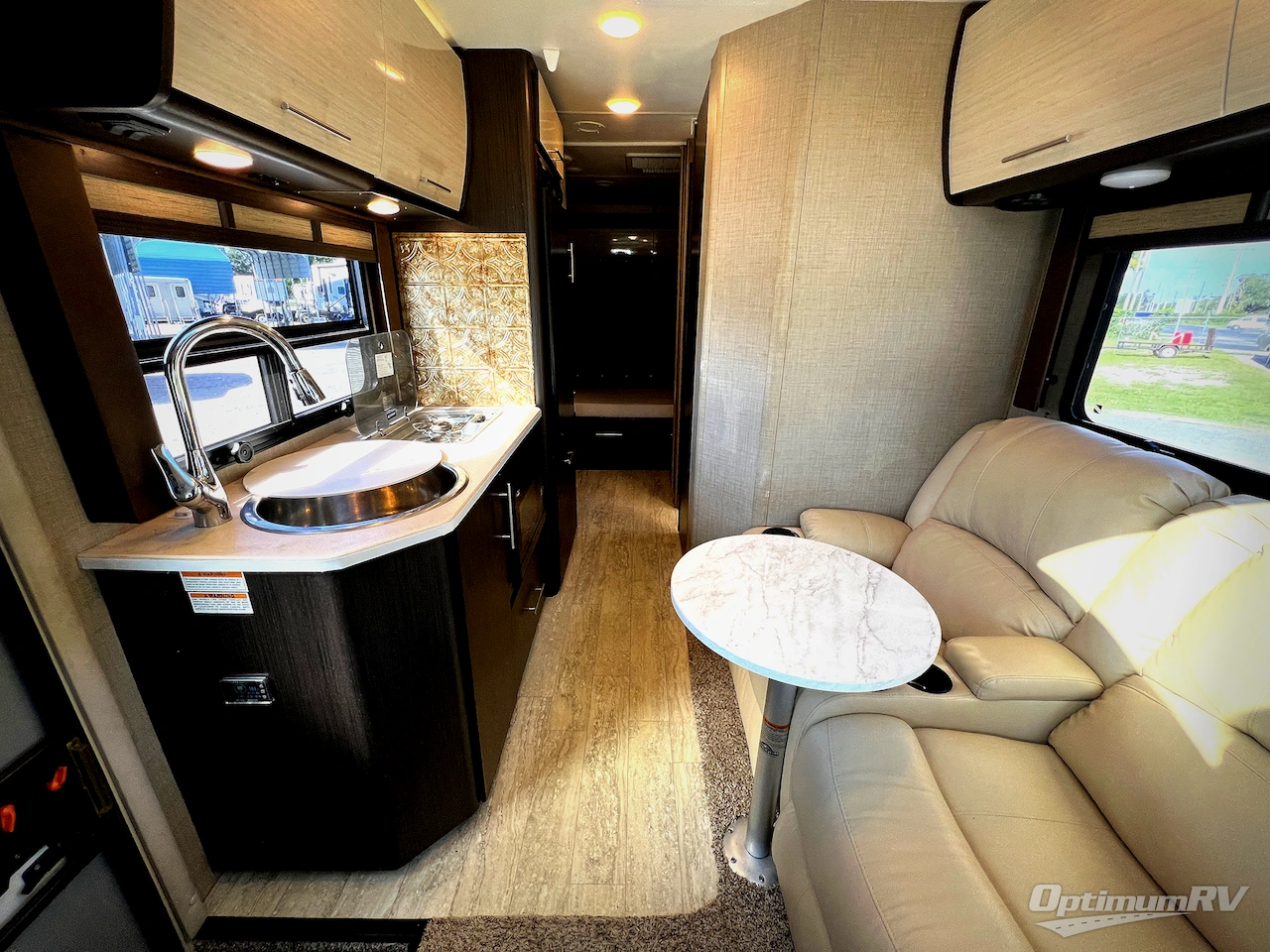 2017 Thor Compass 23TR Photo 23