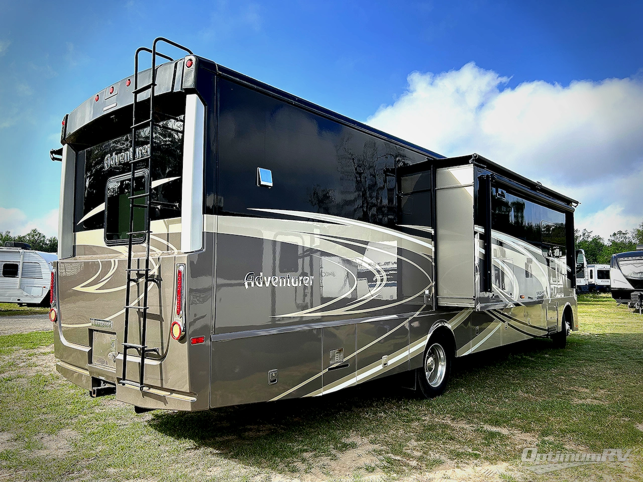 2016 Winnebago Adventurer 38Q Photo 2
