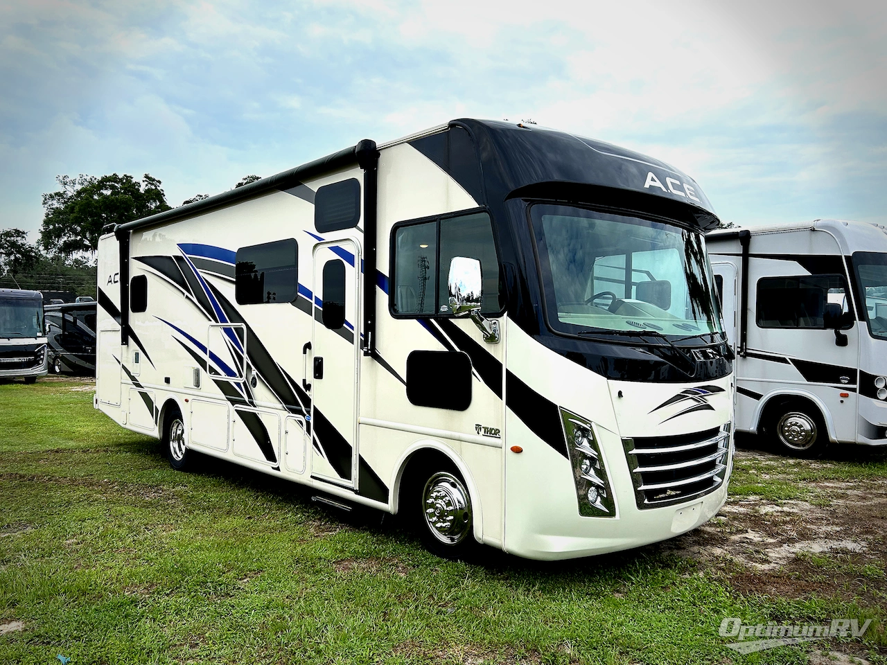 2022 Thor ACE 30.3 Photo 1