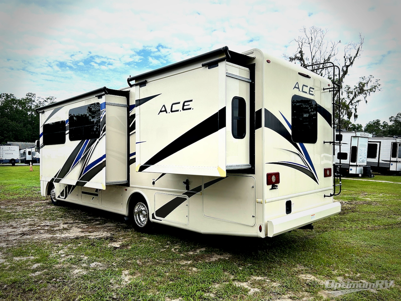 2022 Thor ACE 30.3 Photo 3
