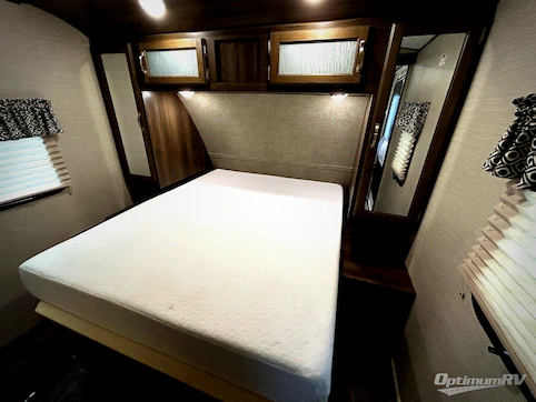 2021 Keystone Premier Ultra Lite 26RBPR RV Photo 3