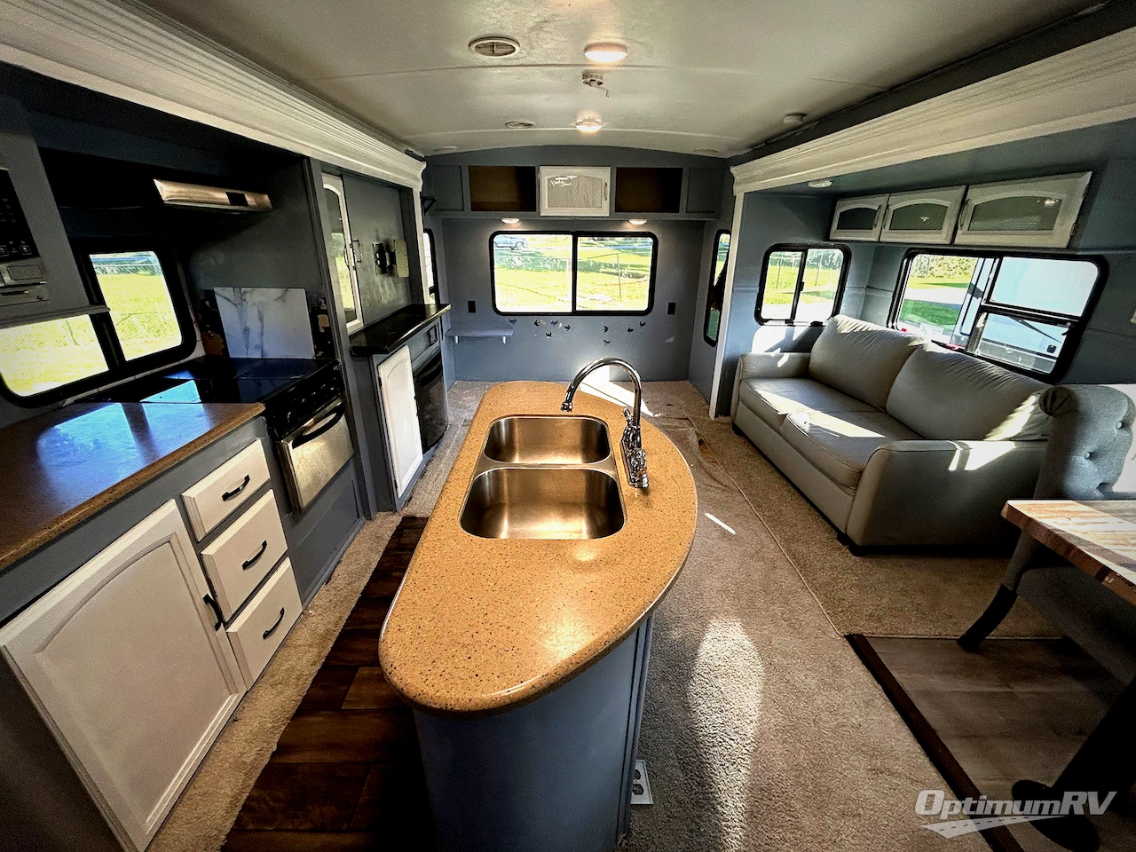 2016 Forest River Salem Hemisphere Lite 272RL Photo 2