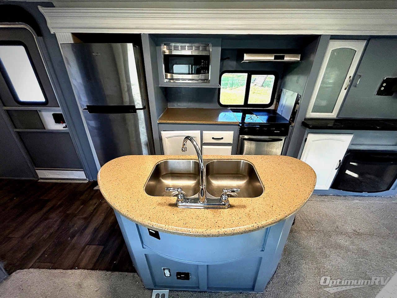 2016 Forest River Salem Hemisphere Lite 272RL Photo 4