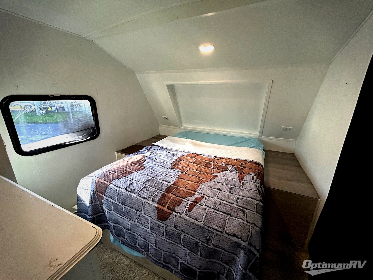 2016 Forest River Salem Hemisphere Lite 272RL Photo 6