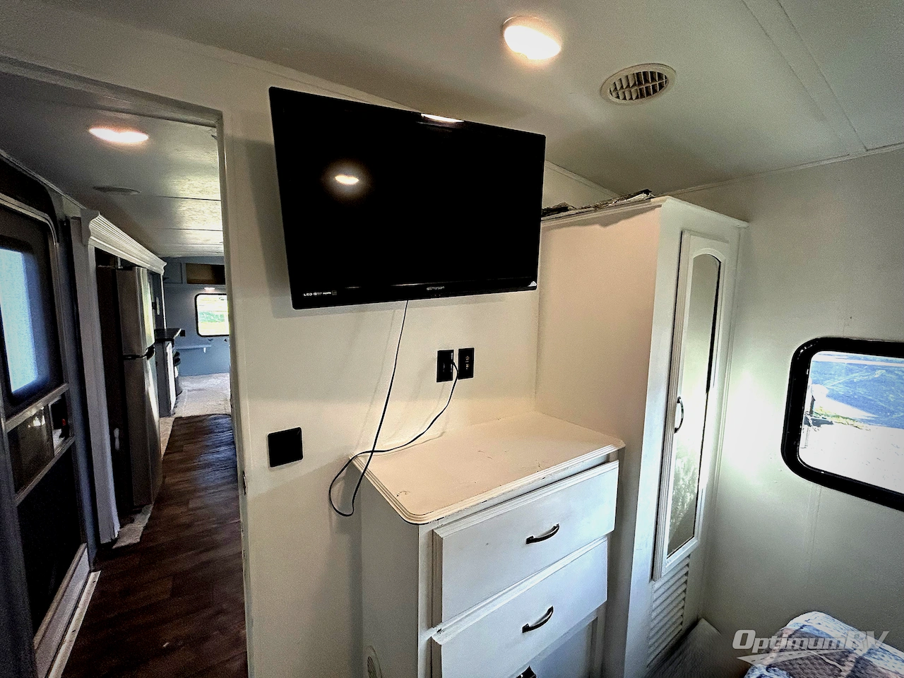 2016 Forest River Salem Hemisphere Lite 272RL Photo 7