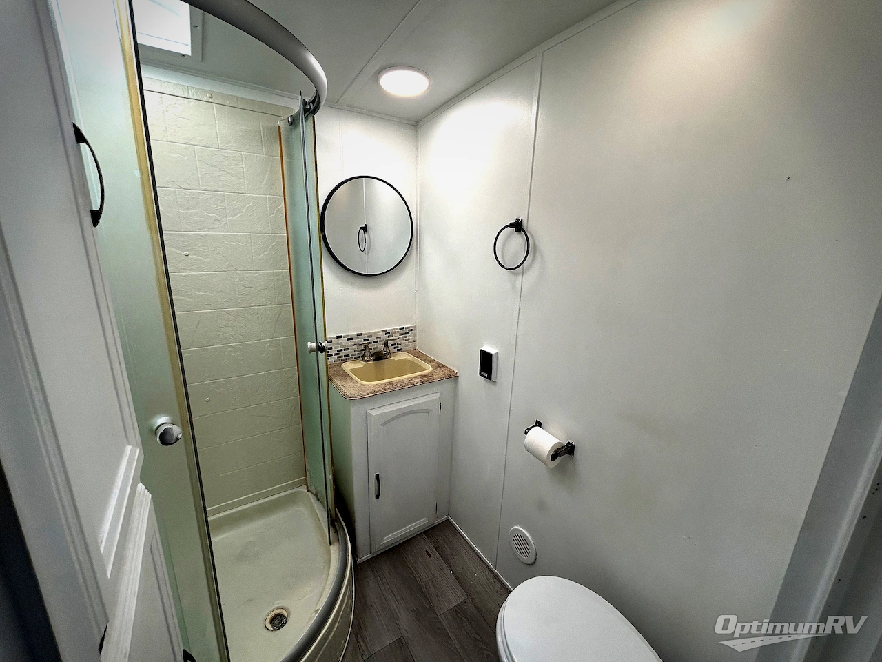 2016 Forest River Salem Hemisphere Lite 272RL Photo 8