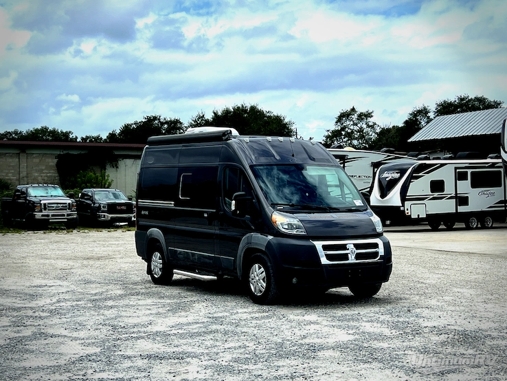 2018 EHGNA Carado AXION RV Photo 1