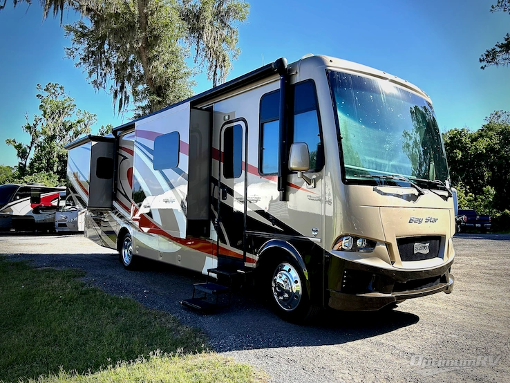 2021 Newmar Bay Star 3226 RV Photo 1