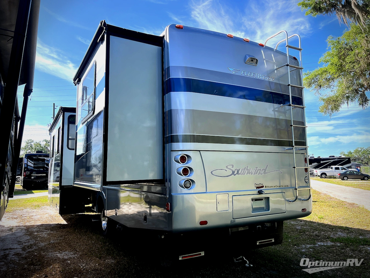 2006 Fleetwood Southwind 36B Photo 2