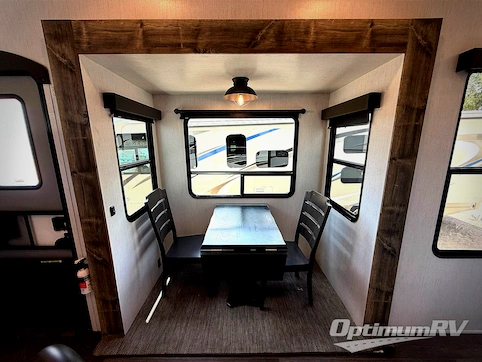 2021 Heartland Bighorn Traveler 34FL RV Photo 4