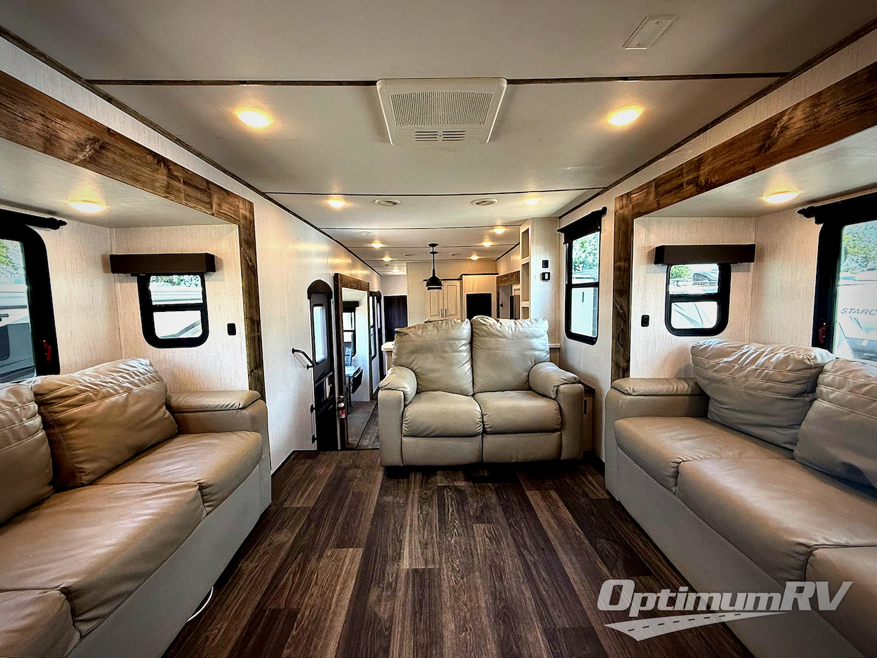 2021 Heartland Bighorn Traveler 34FL Photo 9