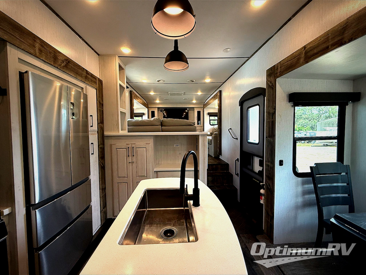 2021 Heartland Bighorn Traveler 34FL Photo 5