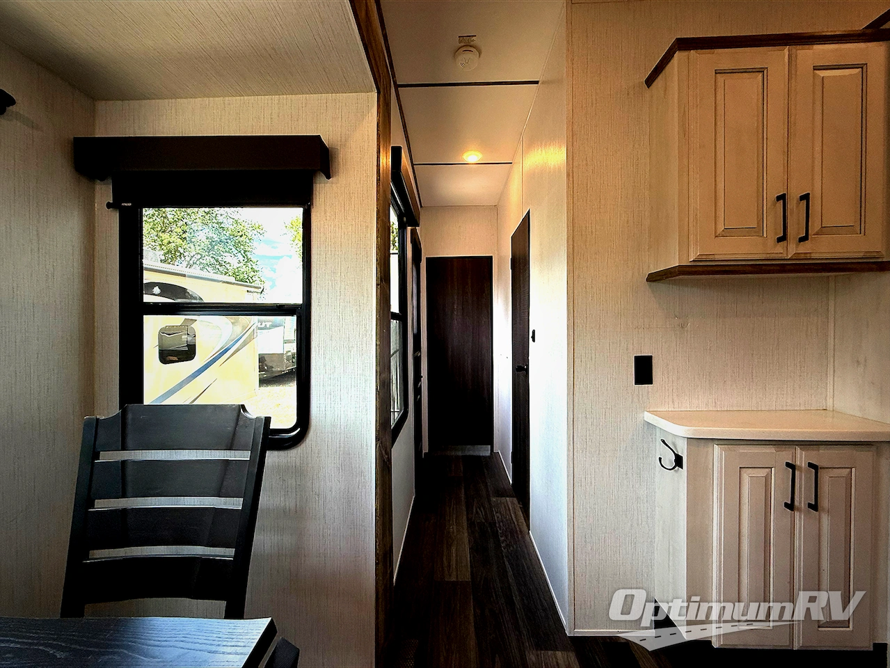 2021 Heartland Bighorn Traveler 34FL Photo 13