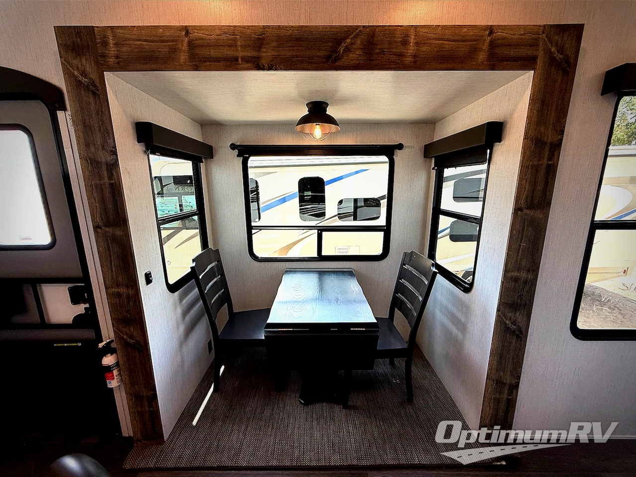 2021 Heartland Bighorn Traveler 34FL Photo 10